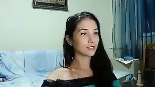 Зажигательная стерва Sexyanabelle22 позирует в сексуальном платье