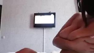 Озорная курва Blondy00 демонстрирует сексуальное тело