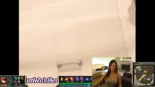 Знойная пассия Pornhub_ моет огромные сиси