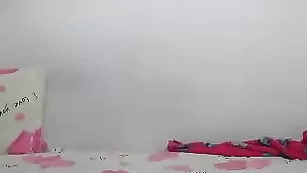 Похотливые бабы Chika_bomb лижут анал