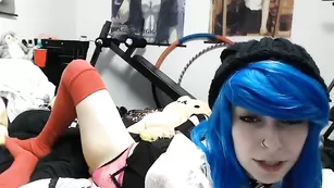 Роскошные телочки Lana_rain эротично целуются во фри