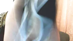 Украиночка Annatime1 строптиво теребонит киску