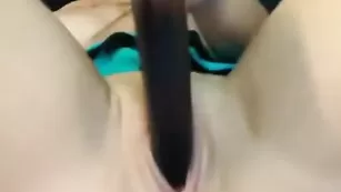 Смазливая шкура Kinkyarabic кончает на постель