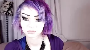 Развратная шалава Psychocandy общается во фри чате