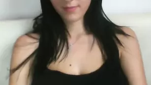 Знойная потаскушка Brianna_john показывает обвисшие сучки