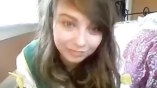 Озорная малышка Afinedayforbananafish общается во фри чате