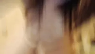 Зрелая шваль 0pussykat0 смачно трахает вагину рукой