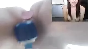 Темноволосая курва KatieDahrk теребит клитор секс игрушкой