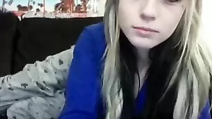 Красивая курва FetishPixie общается во фри