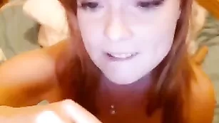 Рыжая куколка OUSweetheart куражится с секс игрушкой