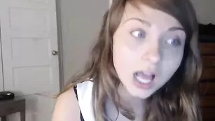 Похотливая кобыла Afinedayforbananafish общается во фри чате