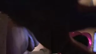 Красивенная бикса anetatv мнет сисяндры