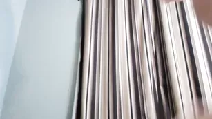 Обворожительная малышка Welovepsychs отсасывает парню член