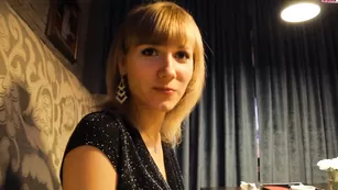 Сисястую Angel выебали в кафе