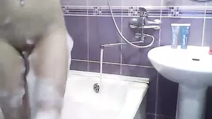 Выразительная чертовка babyzay трахается с хахалем