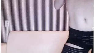 sexxindigo в полосатых колготках заставит кончить
