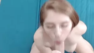 Смазливая сучка Cookinbaconnaked трахается с хахалем