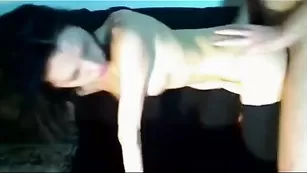 Изумительная сучка JollieAnn трахается и сосет член