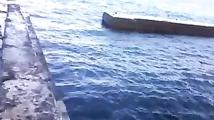 Изящная чертовка mischavez ласкается на причале