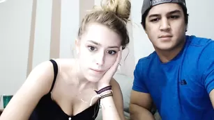 Грудастая телочка наслаждается сочным куни в исполнении парня Welovepsychs