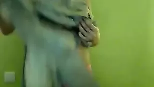 Blonda007 жаркий танец от юной пизды