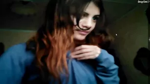 Рыжая малая honeypussy3 шалит во фри чате