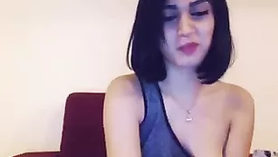 Красивая девка Iran_Persian общается в чате