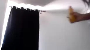 Очаровательная брюнетка Gypsy_one соблазняет своим жарким телом