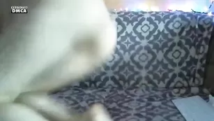 Шальная курва Babyzay тискает киску