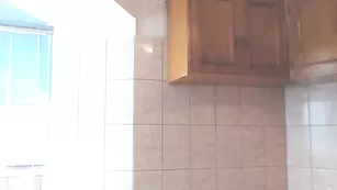 Строптивая модель Angyeangel смачно дрочит пизду