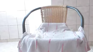 Строптивая модель Angyeangel смачно дрочит пизду