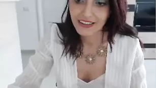 Желанная дама Sandrahorny шалит во фри