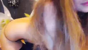 Обворожительная стерва Milena577 показывает сиськи