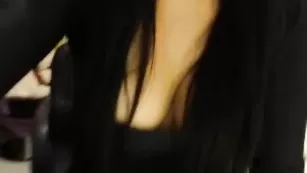 Восхитительная шваль Dalynnda25 не прочь показать задницу