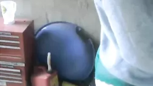 Кокетливая бестия Leiloo420 возбуждает классной попкой