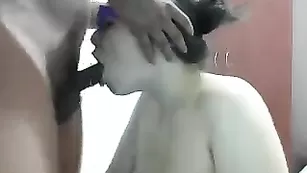 Красивая шваль Xhxoxtxsxex отсасывает пенис