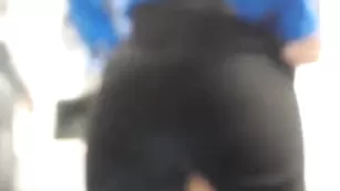 Блаженная путана KatsAtease обнажается в офисе