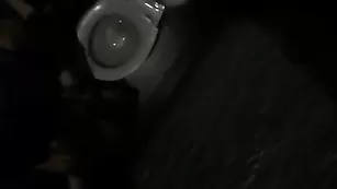 Шкуру Иру Сычеву насилуют в туалете