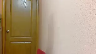 Удивительная стерва Sashkaa22 потрахивает сочные дырки