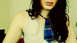 Стерва в униформе Cathe_angel тискает сочный зад