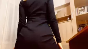 Шальная пассия Nicoleevans26 хвастается клевой попкой