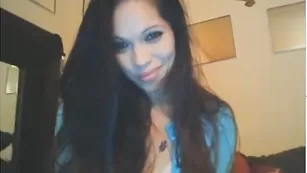 Грациозная блядь Sexychelsie хвастается большими дыньками