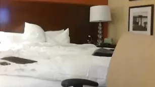 Заводная как юла Phoenix_cdn тискает сосочки