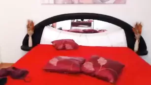 Божественная сука Mellaniehayes заценила сиськи