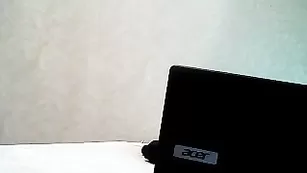 Красивые телки Spicy_Girl_KZ общаются во фри