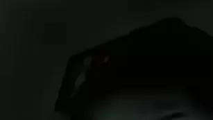 Заводная стерва Evasinful2 хвастается ягодицами