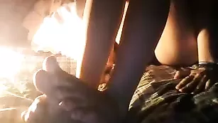 Роскошная кобыла Pitykitty ласкает красивые сиськи