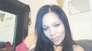 Роскошная пассия Sexychelsie нежно дрочит киску