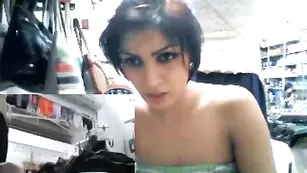 Пикантная шлюха Iran_persian мастурбирует вагину