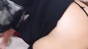 Роскошная леди Imursecret долбит попку самотыком